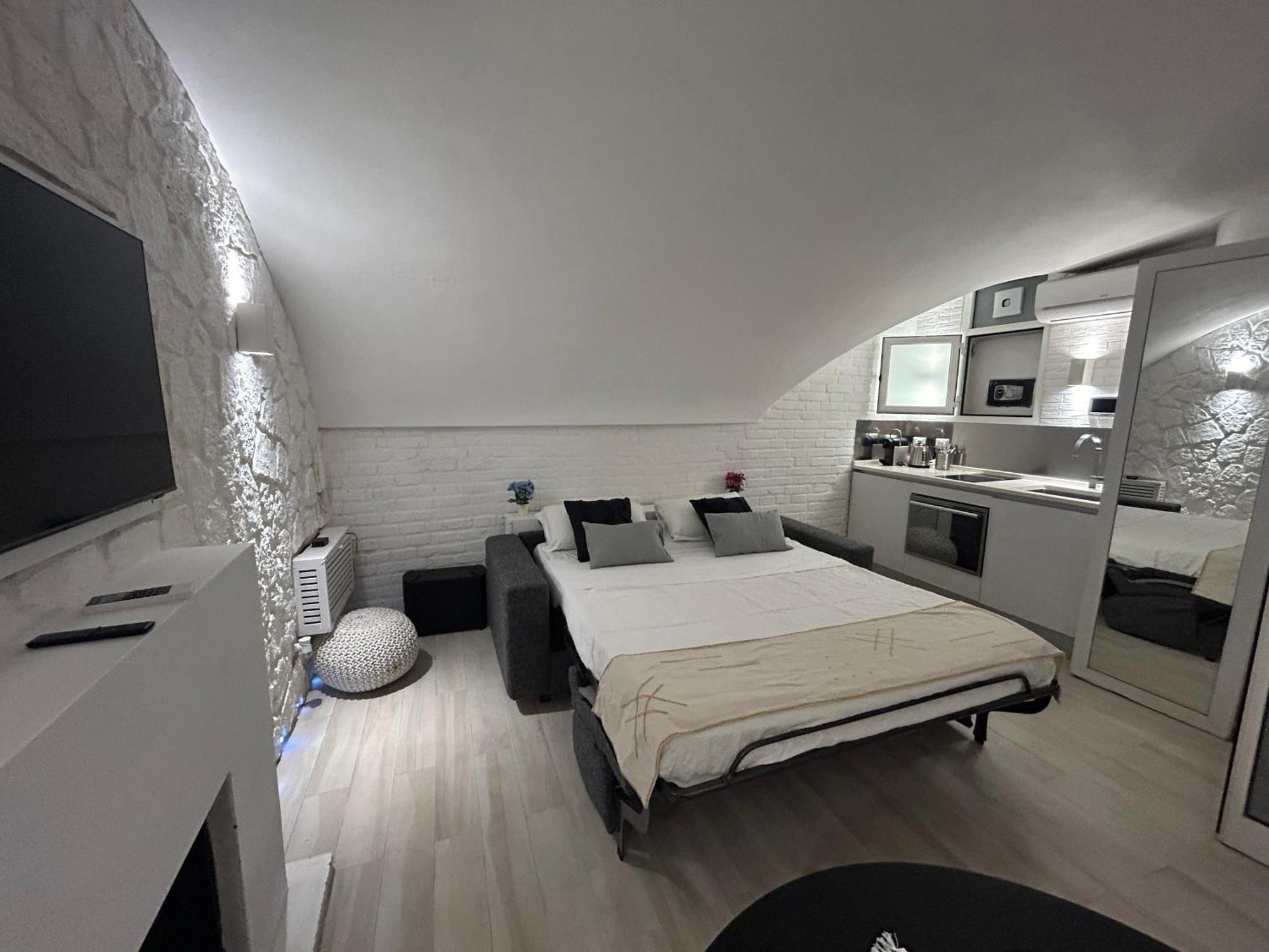 Little Sant Angelo Apartment Rom